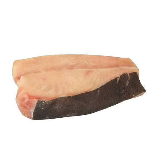 Vildfångad färskfryst hälleflundra – premium fisk med fast kött och högsta kvalitet.
