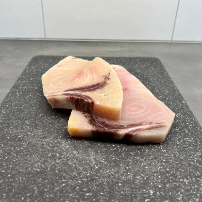 Vildfångade färskfrysta svärdfiskkotletter – premium fisk av högsta kvalitet.